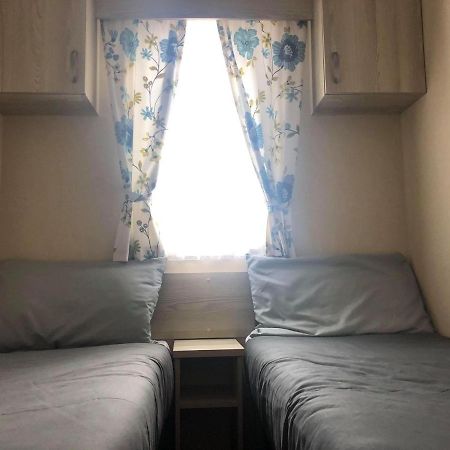 Spruce Deluxe Holiday Home เมเบิลทอร์ป ภายนอก รูปภาพ