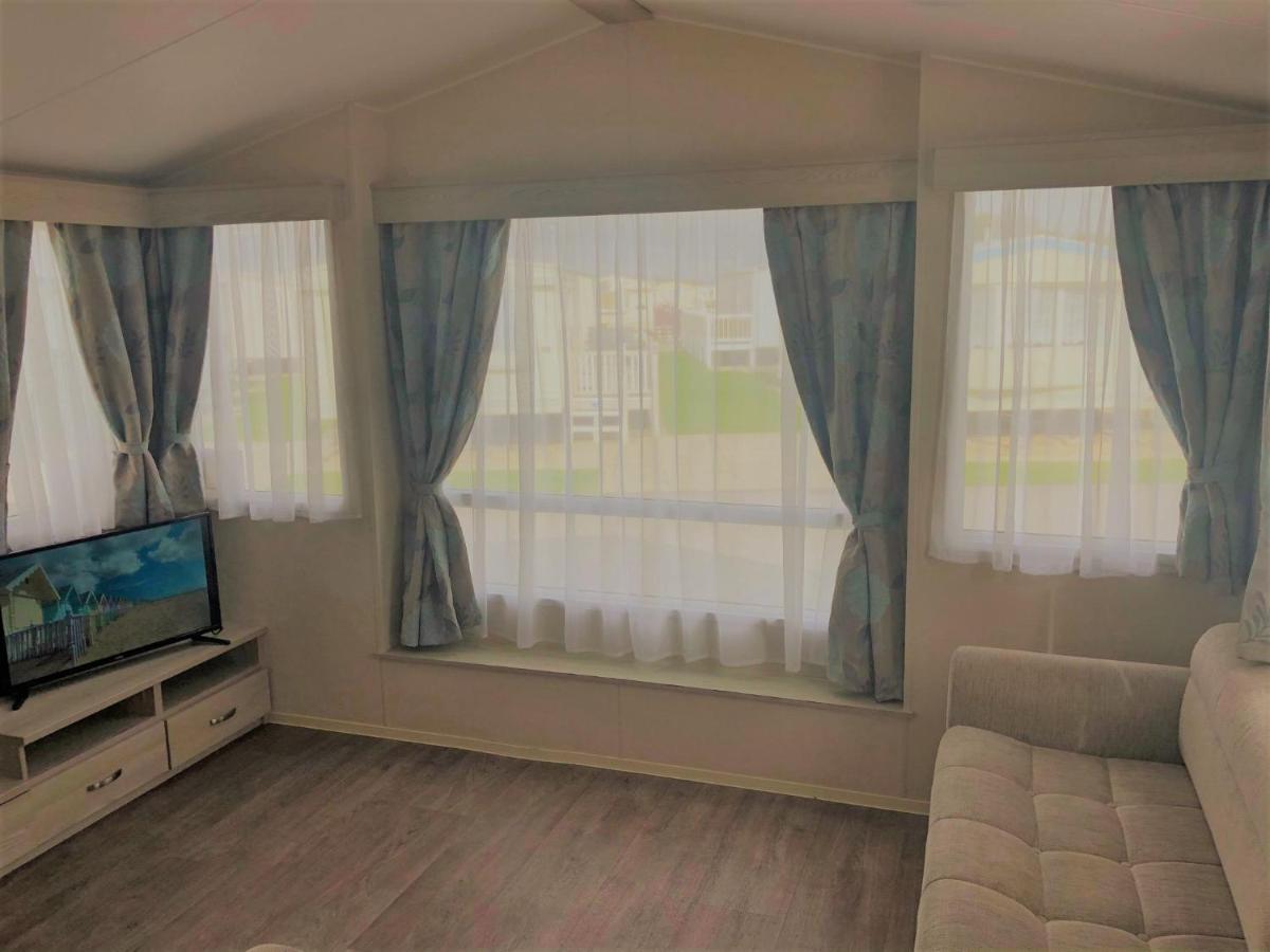 Spruce Deluxe Holiday Home เมเบิลทอร์ป ภายนอก รูปภาพ