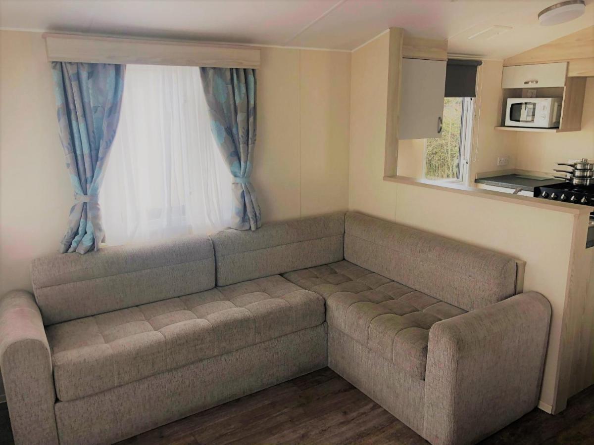 Spruce Deluxe Holiday Home เมเบิลทอร์ป ภายนอก รูปภาพ