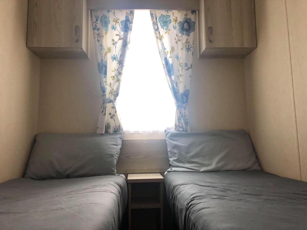 Spruce Deluxe Holiday Home เมเบิลทอร์ป ภายนอก รูปภาพ