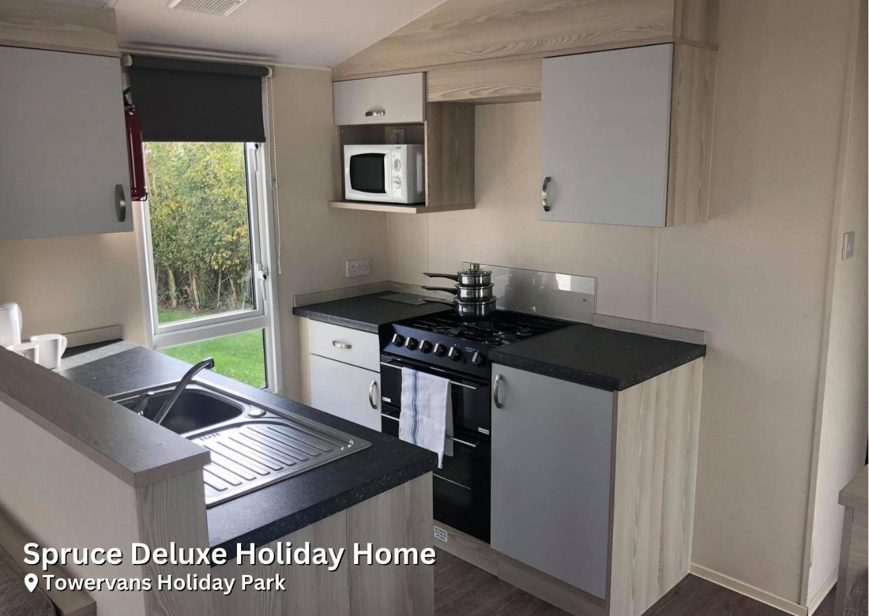 Spruce Deluxe Holiday Home เมเบิลทอร์ป ภายนอก รูปภาพ